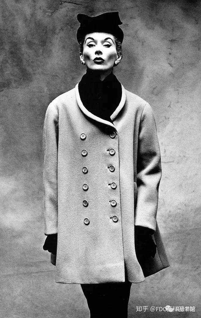 【传奇设想师 】 Cristobal Balenciage 形塑时髦的神之手-55.jpg